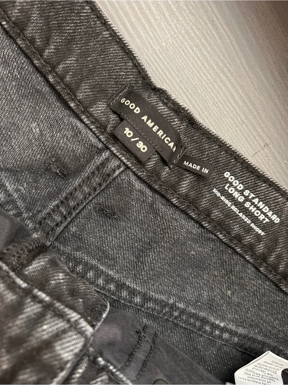 Good American Good Standard Long Shorts - Washed Black High-Rise